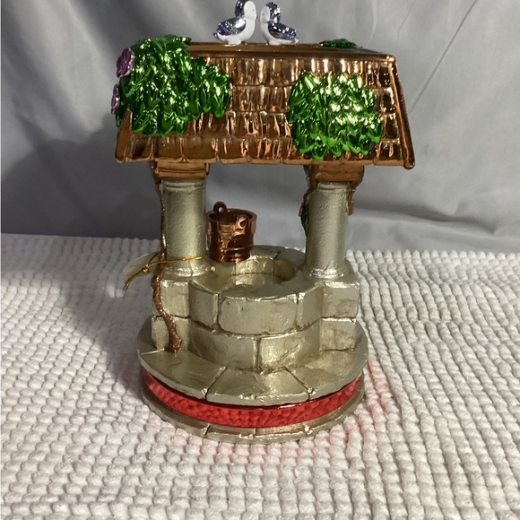 Bath & Body Disney 2025 Princess Snow White 3 Wick Candle AND Wish Well Holder - Picture 5 of 11